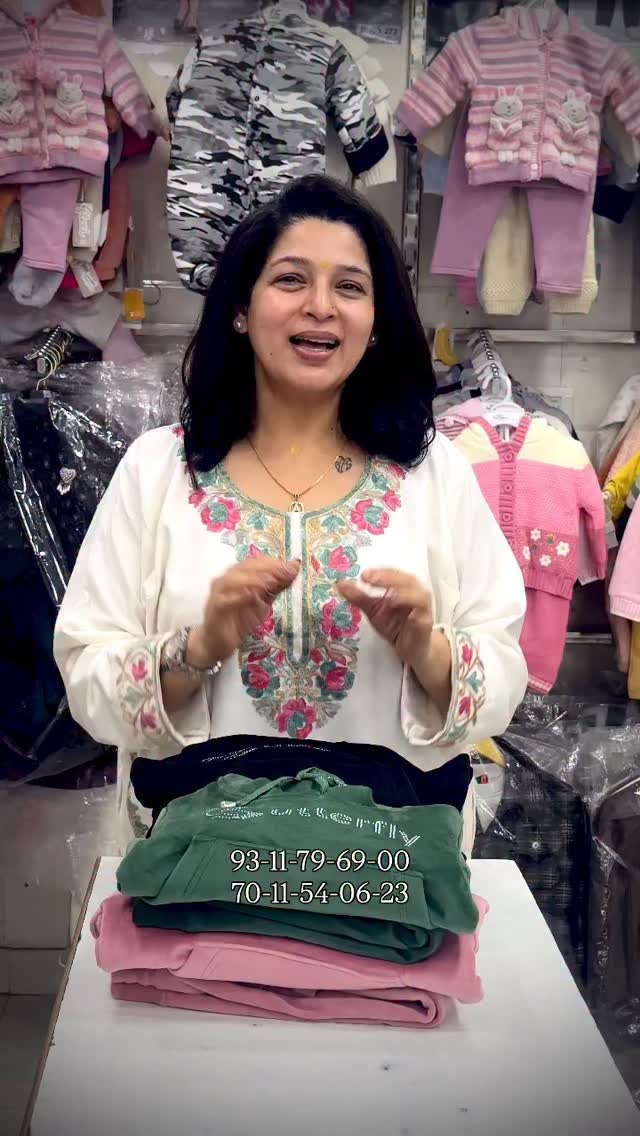 D.NO-63052 GIRL TRACK SUIT